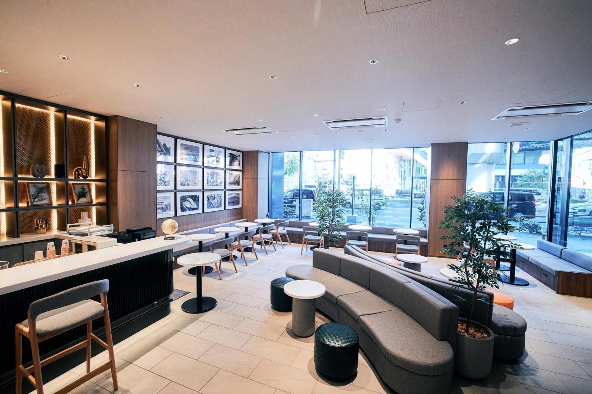 Compass Hotel